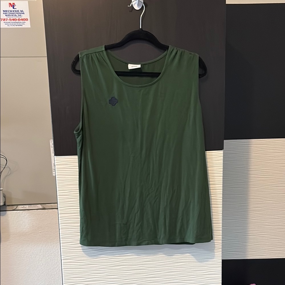 Women's Size L Green Girl Scouts Sleeveless Top